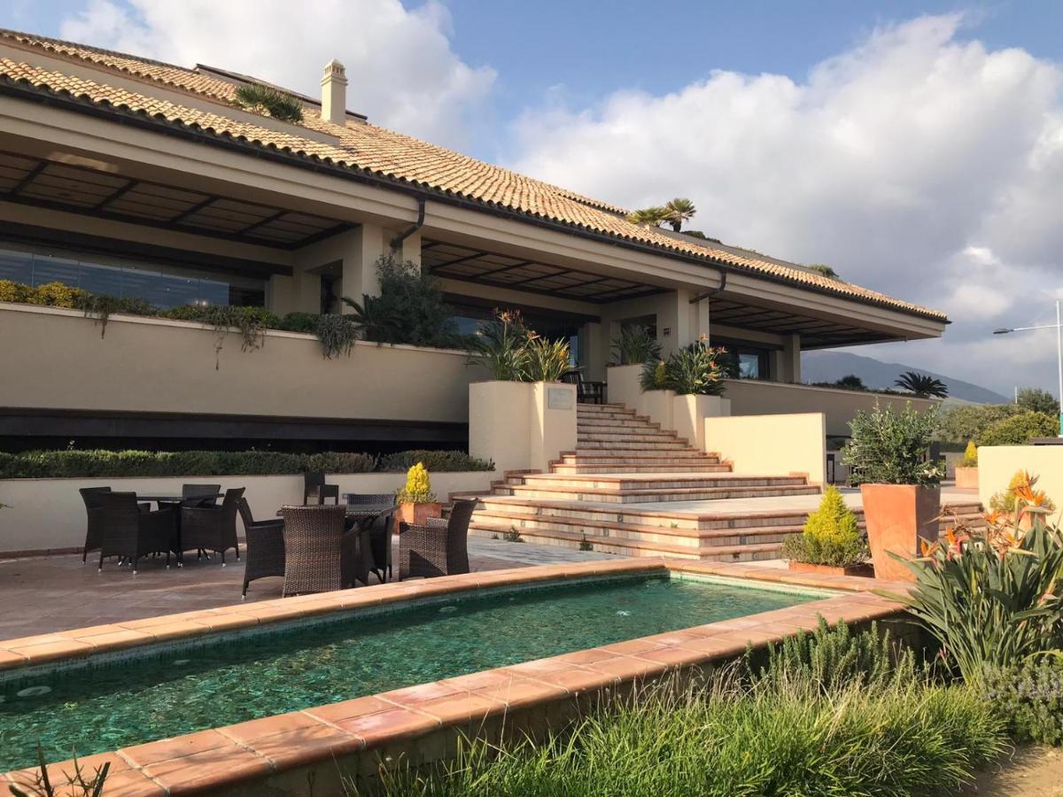 Casa Golondrino Appartement Estepona